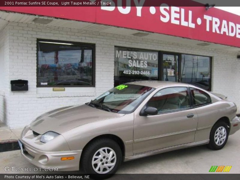 Light Taupe Metallic / Taupe 2001 Pontiac Sunfire SE Coupe