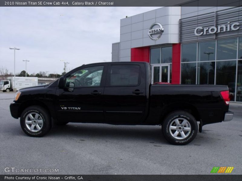 Galaxy Black / Charcoal 2010 Nissan Titan SE Crew Cab 4x4