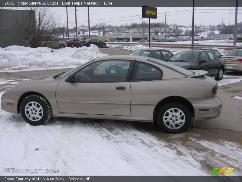 Light Taupe Metallic / Taupe 2001 Pontiac Sunfire SE Coupe