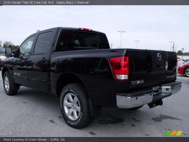 Galaxy Black / Charcoal 2010 Nissan Titan SE Crew Cab 4x4