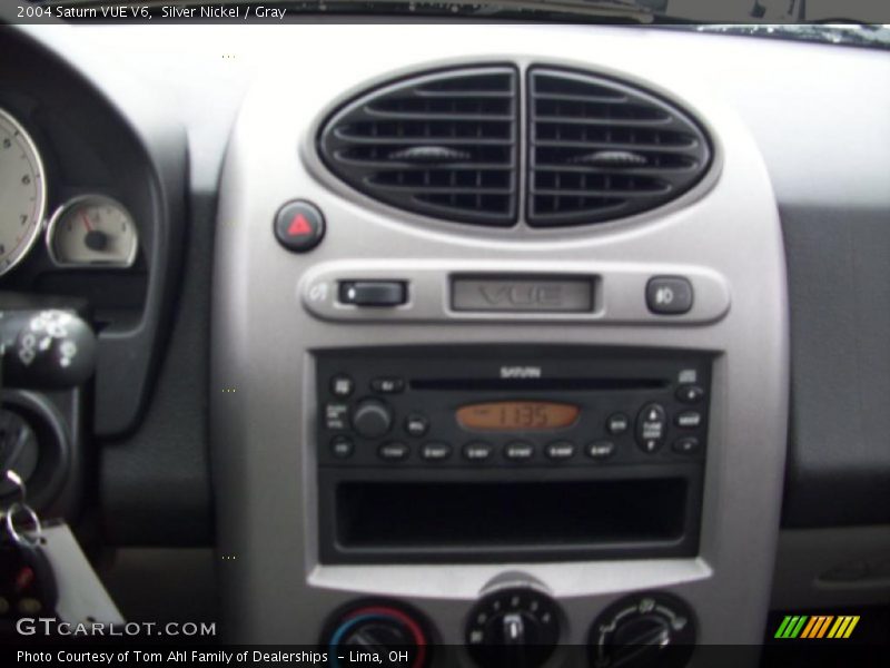 Silver Nickel / Gray 2004 Saturn VUE V6