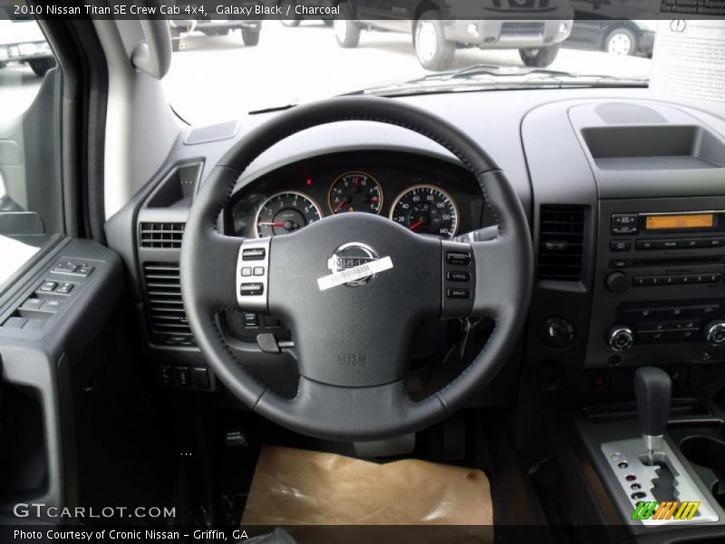 Galaxy Black / Charcoal 2010 Nissan Titan SE Crew Cab 4x4