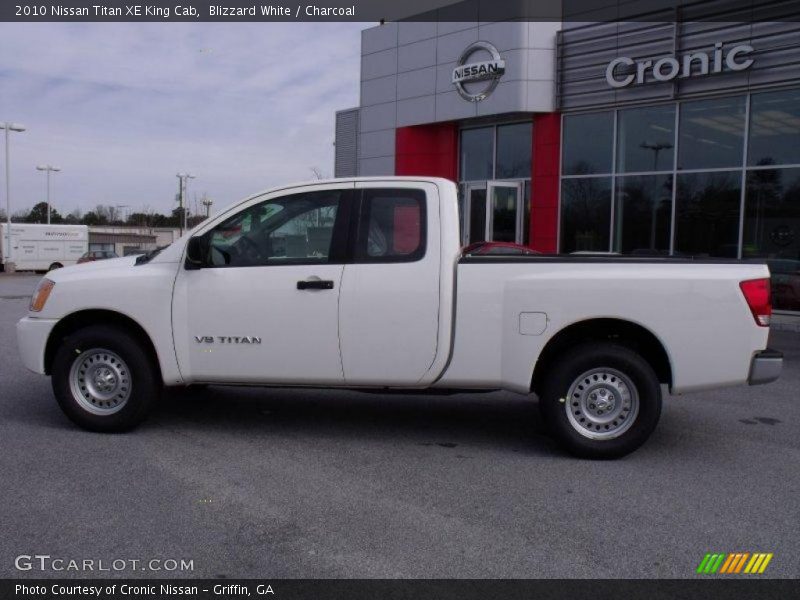 Blizzard White / Charcoal 2010 Nissan Titan XE King Cab
