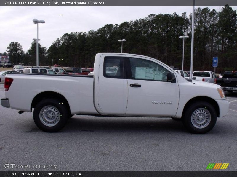 Blizzard White / Charcoal 2010 Nissan Titan XE King Cab