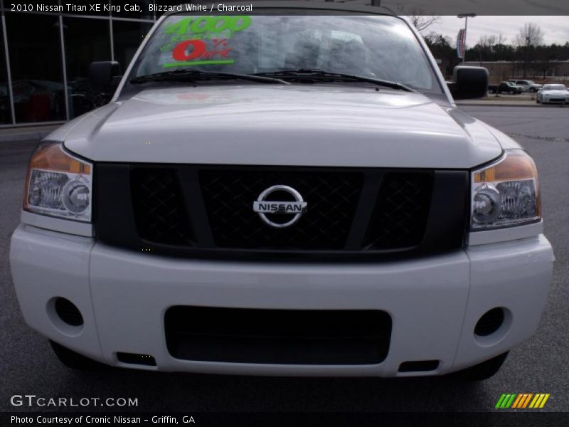 Blizzard White / Charcoal 2010 Nissan Titan XE King Cab
