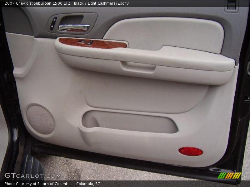 Black / Light Cashmere/Ebony 2007 Chevrolet Suburban 1500 LTZ