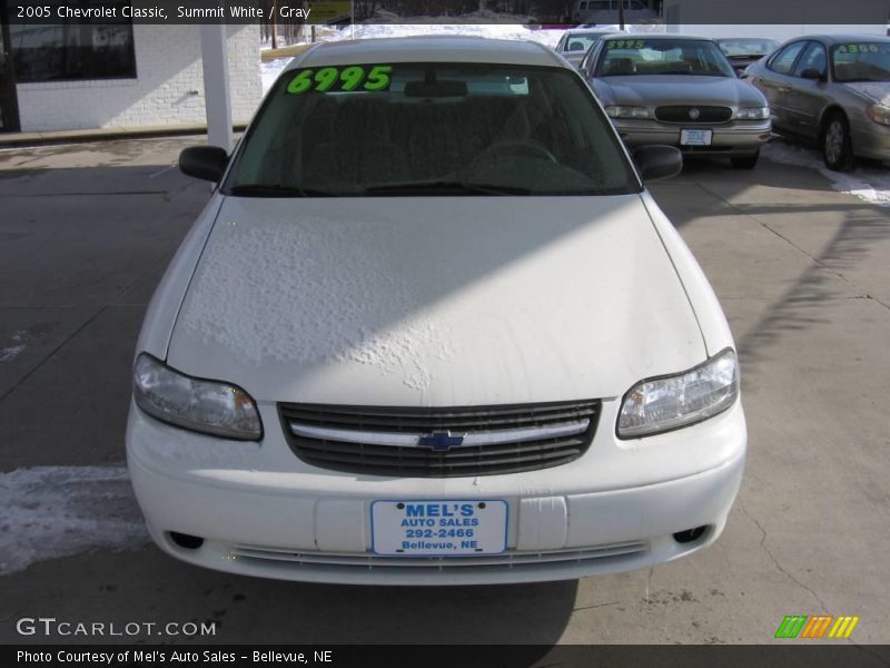 Summit White / Gray 2005 Chevrolet Classic