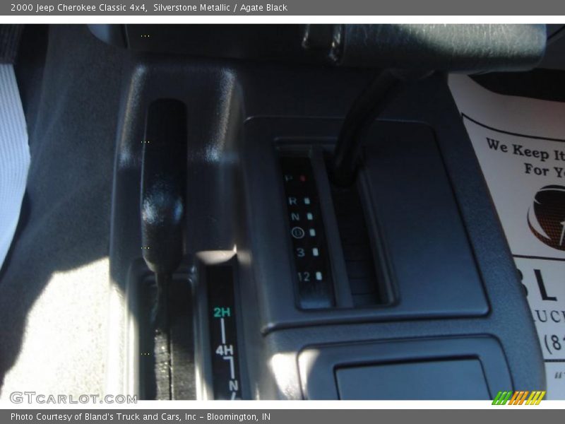 Silverstone Metallic / Agate Black 2000 Jeep Cherokee Classic 4x4