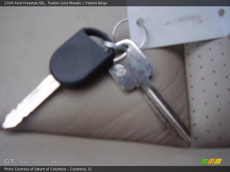 Pueblo Gold Metallic / Pebble Beige 2006 Ford Freestyle SEL