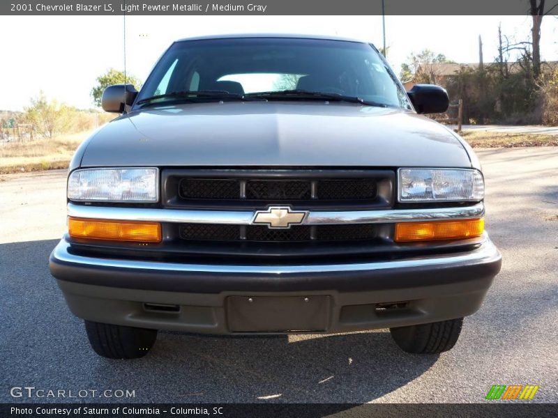 Light Pewter Metallic / Medium Gray 2001 Chevrolet Blazer LS