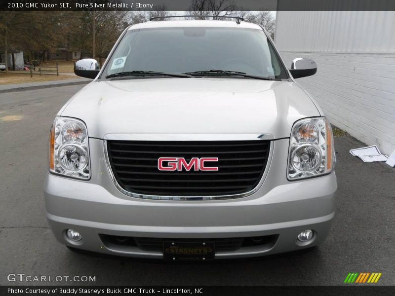 Pure Silver Metallic / Ebony 2010 GMC Yukon SLT