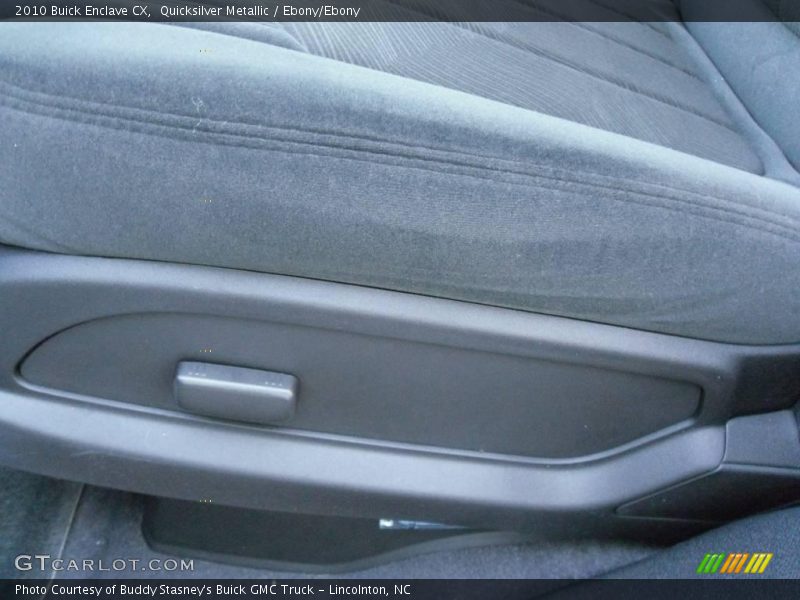 Quicksilver Metallic / Ebony/Ebony 2010 Buick Enclave CX