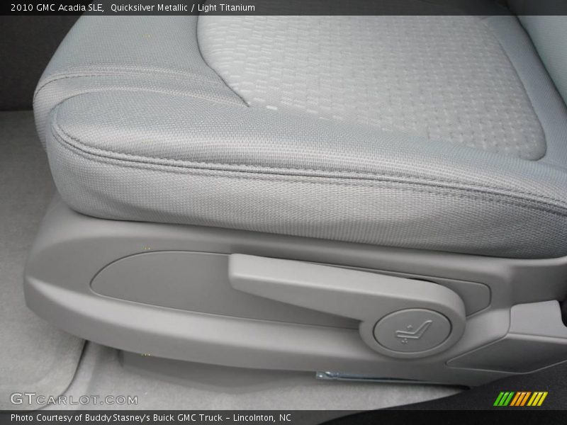 Quicksilver Metallic / Light Titanium 2010 GMC Acadia SLE