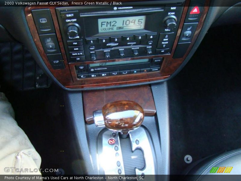 Fresco Green Metallic / Black 2003 Volkswagen Passat GLX Sedan