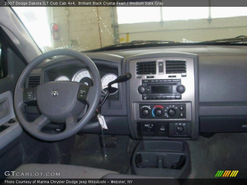 Brilliant Black Crystal Pearl / Medium Slate Gray 2007 Dodge Dakota SLT Club Cab 4x4