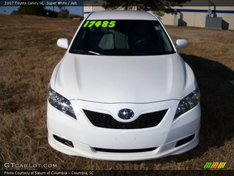 Super White / Ash 2007 Toyota Camry SE