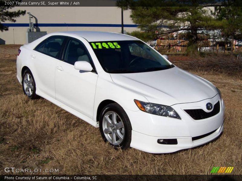 Super White / Ash 2007 Toyota Camry SE