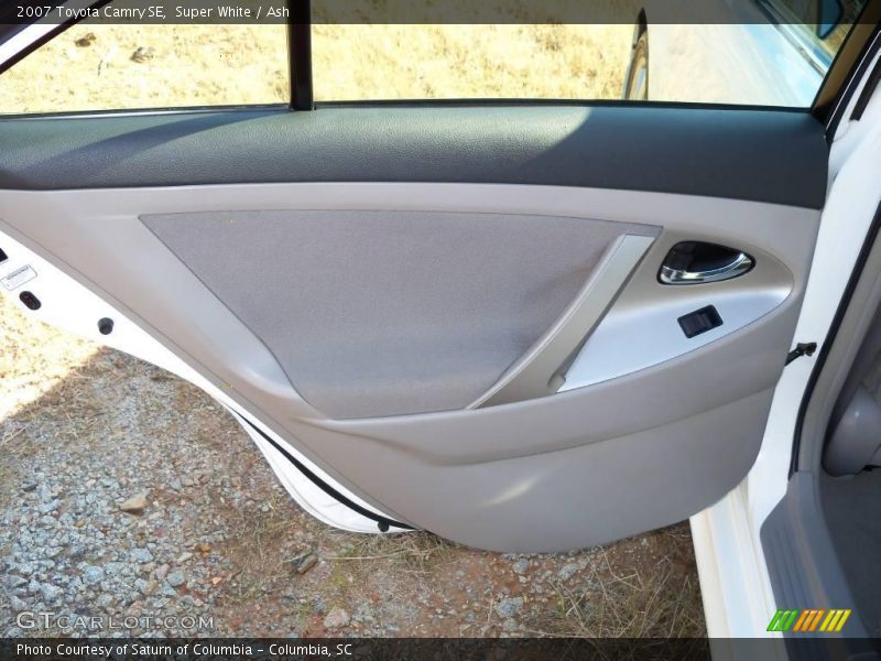 Super White / Ash 2007 Toyota Camry SE