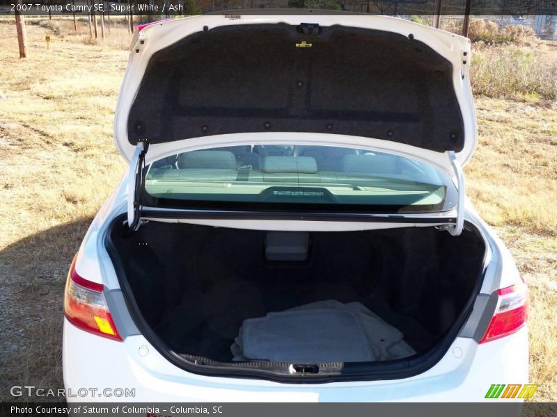 Super White / Ash 2007 Toyota Camry SE