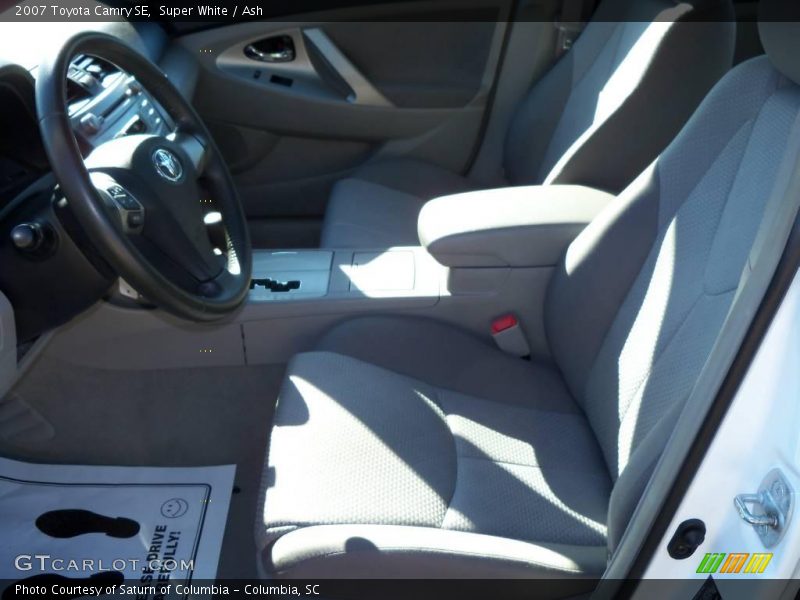 Super White / Ash 2007 Toyota Camry SE
