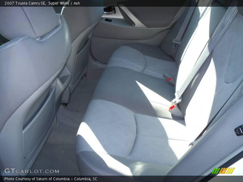 Super White / Ash 2007 Toyota Camry SE