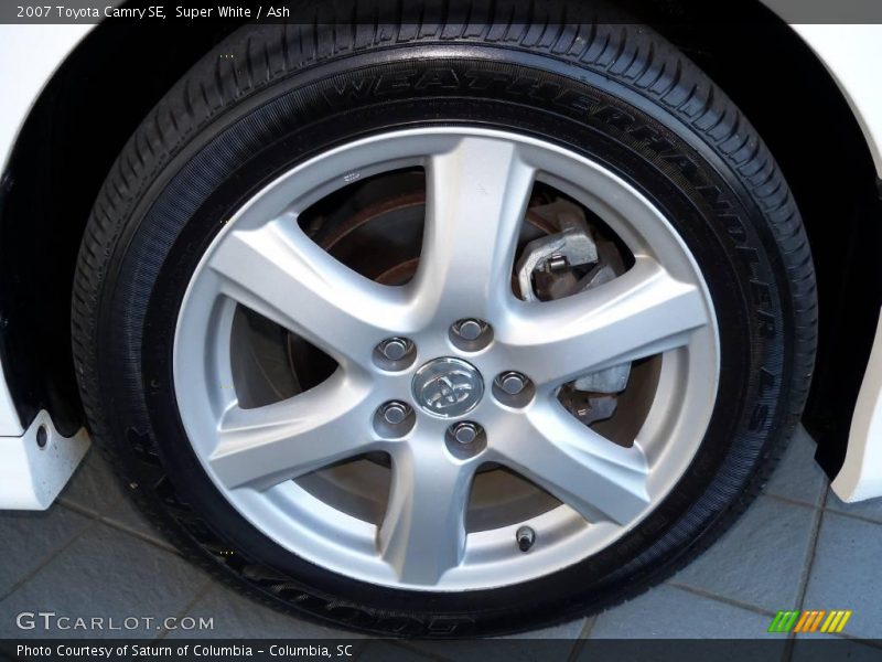 Super White / Ash 2007 Toyota Camry SE