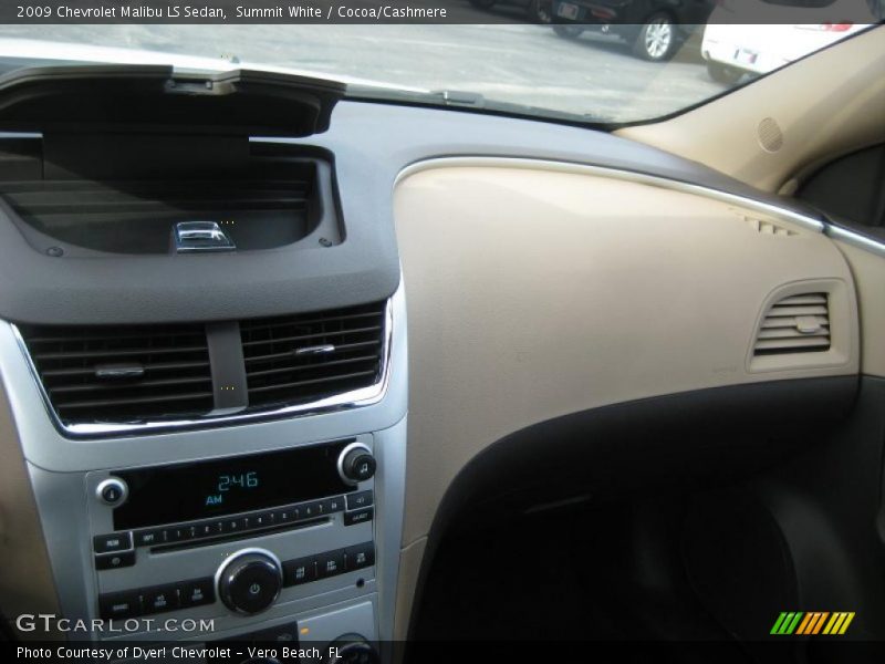 Summit White / Cocoa/Cashmere 2009 Chevrolet Malibu LS Sedan