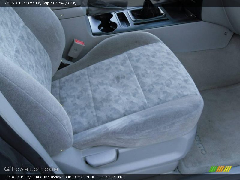 Alpine Gray / Gray 2006 Kia Sorento LX