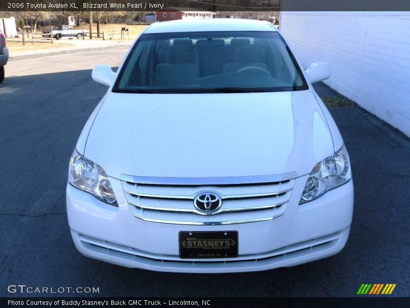 Blizzard White Pearl / Ivory 2006 Toyota Avalon XL