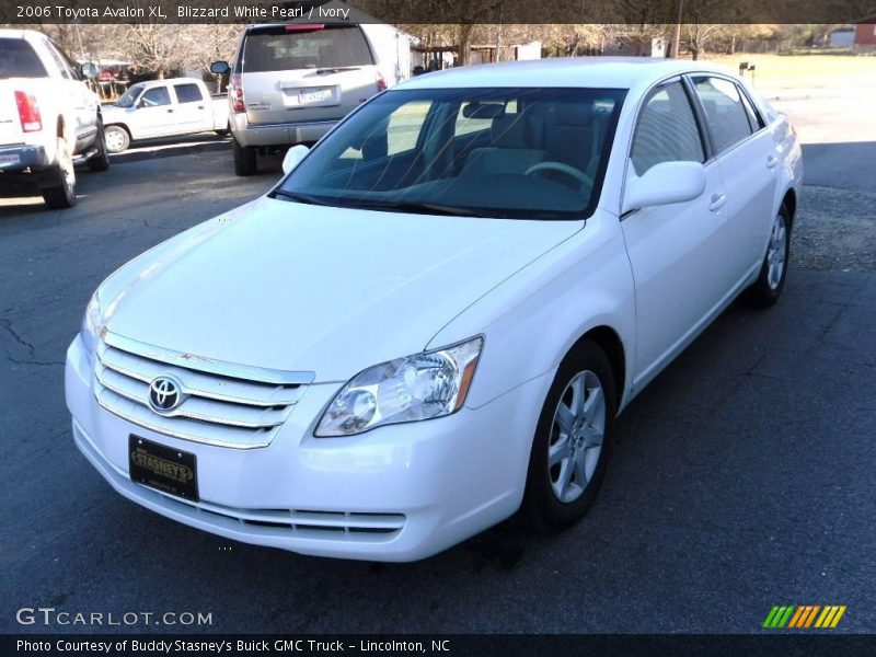 Blizzard White Pearl / Ivory 2006 Toyota Avalon XL