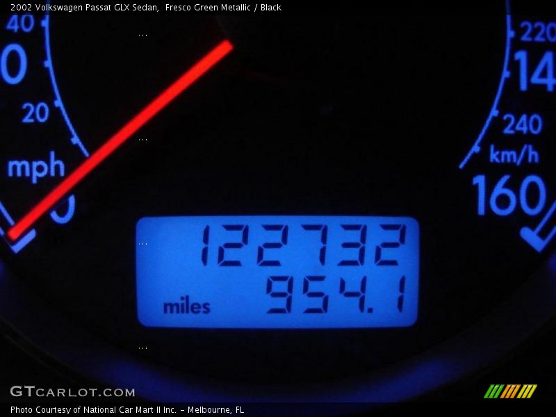 Fresco Green Metallic / Black 2002 Volkswagen Passat GLX Sedan
