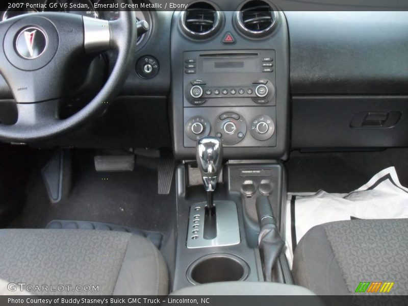 Emerald Green Metallic / Ebony 2007 Pontiac G6 V6 Sedan