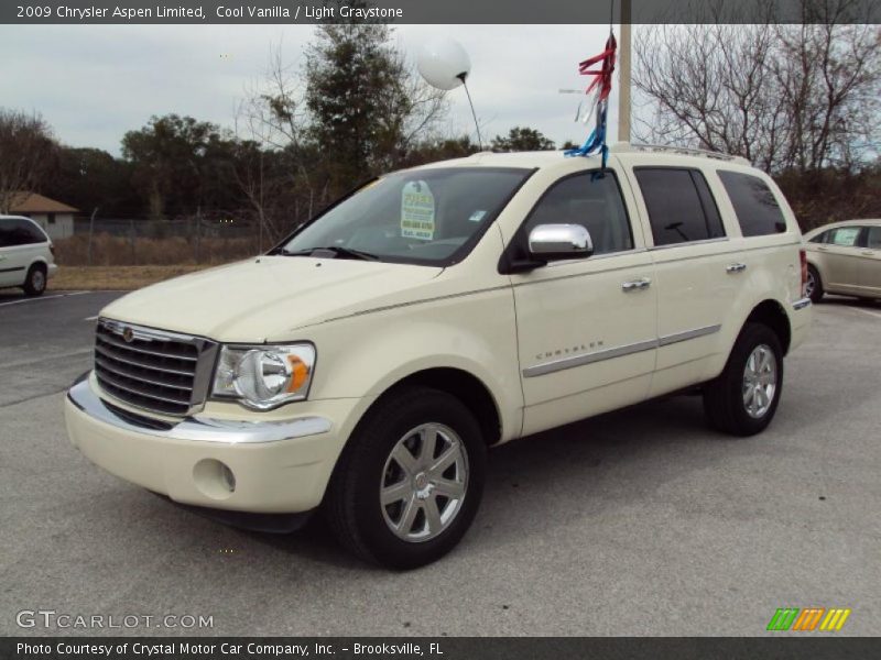 Cool Vanilla / Light Graystone 2009 Chrysler Aspen Limited