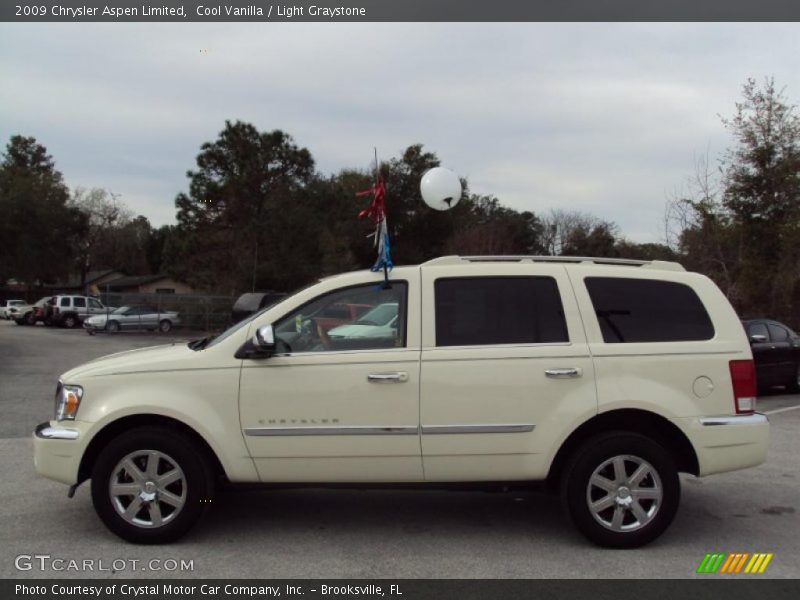 Cool Vanilla / Light Graystone 2009 Chrysler Aspen Limited