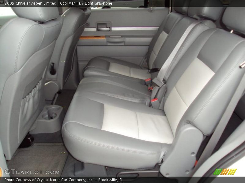 Cool Vanilla / Light Graystone 2009 Chrysler Aspen Limited