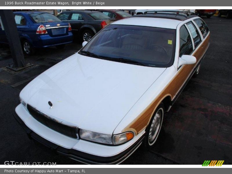 Bright White / Beige 1996 Buick Roadmaster Estate Wagon