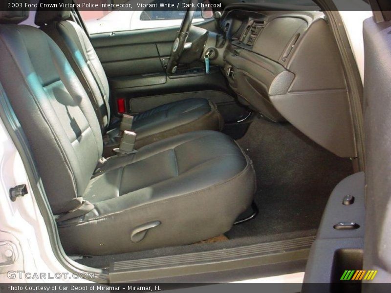 Vibrant White / Dark Charcoal 2003 Ford Crown Victoria Police Interceptor