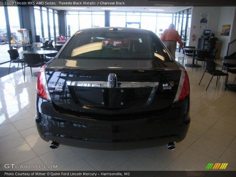 Tuxedo Black Metallic / Charcoal Black 2009 Lincoln MKS AWD Sedan