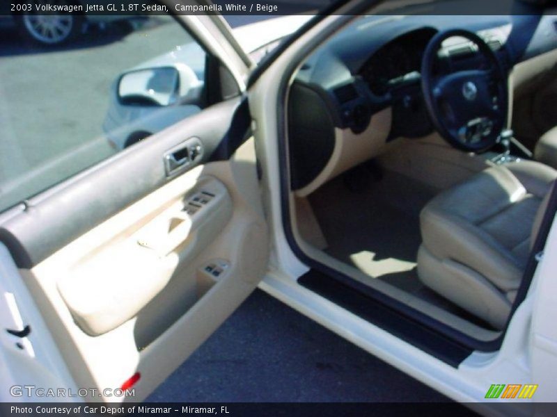 Campanella White / Beige 2003 Volkswagen Jetta GL 1.8T Sedan
