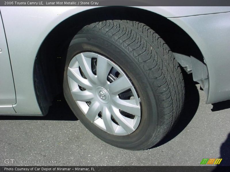 Lunar Mist Metallic / Stone Gray 2006 Toyota Camry LE