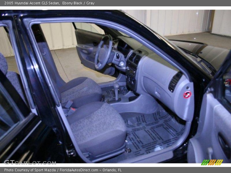 Ebony Black / Gray 2005 Hyundai Accent GLS Sedan
