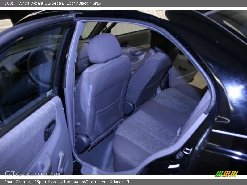 Ebony Black / Gray 2005 Hyundai Accent GLS Sedan