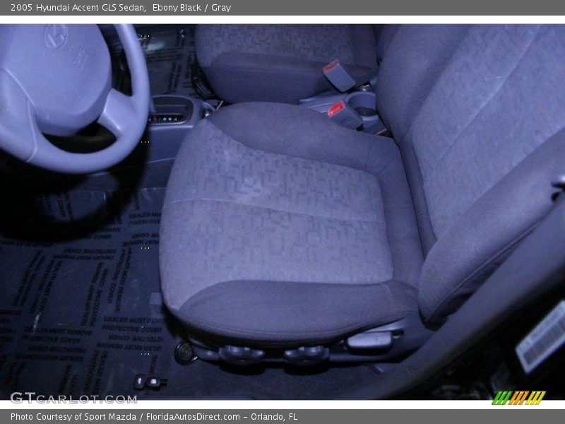 Ebony Black / Gray 2005 Hyundai Accent GLS Sedan