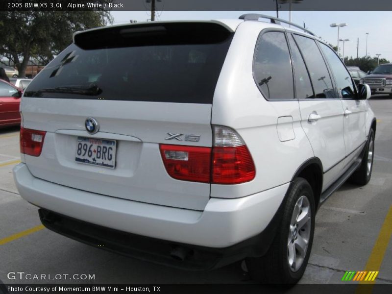 Alpine White / Black 2005 BMW X5 3.0i