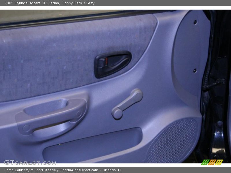Ebony Black / Gray 2005 Hyundai Accent GLS Sedan