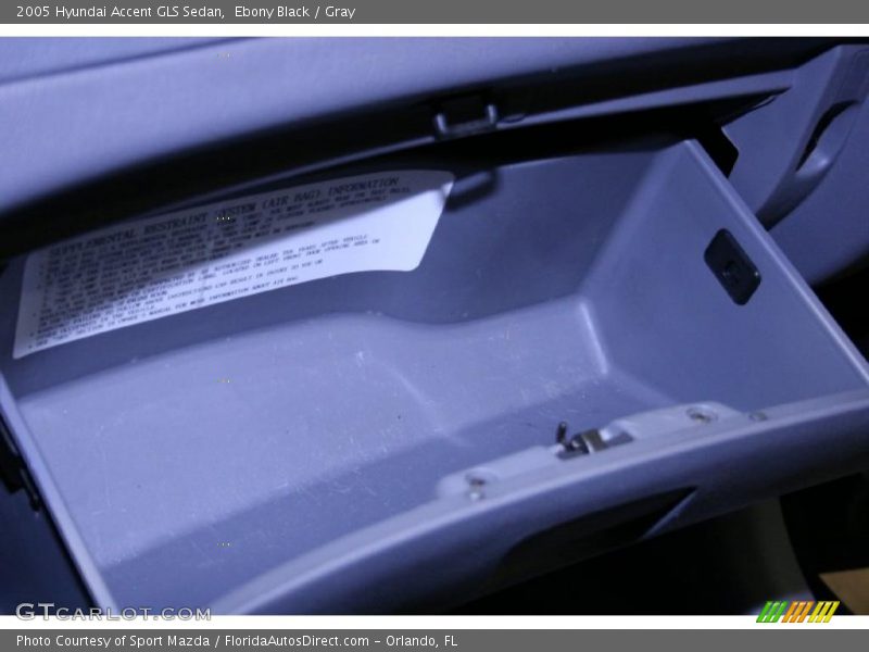 Ebony Black / Gray 2005 Hyundai Accent GLS Sedan