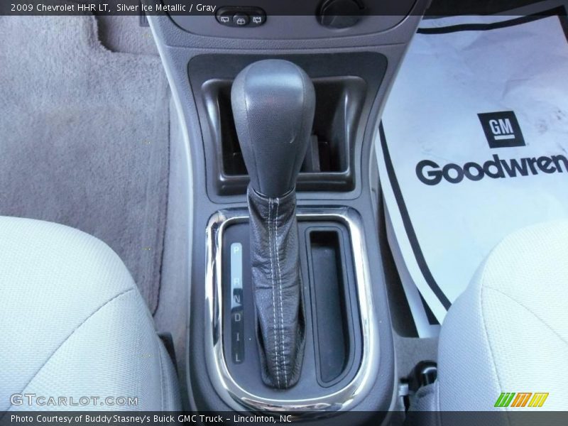 Silver Ice Metallic / Gray 2009 Chevrolet HHR LT