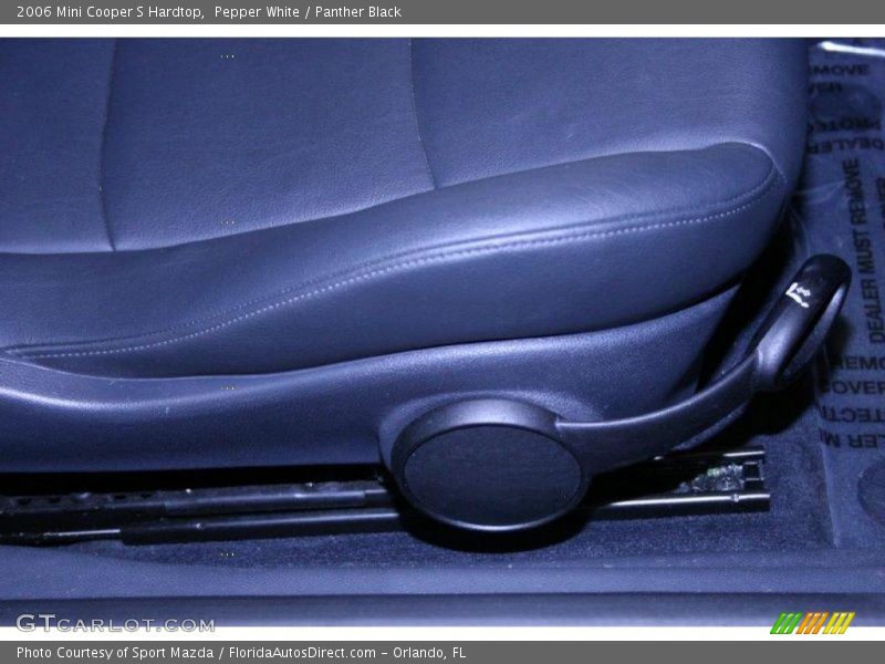 Pepper White / Panther Black 2006 Mini Cooper S Hardtop