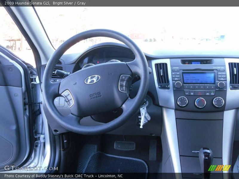 Bright Silver / Gray 2009 Hyundai Sonata GLS