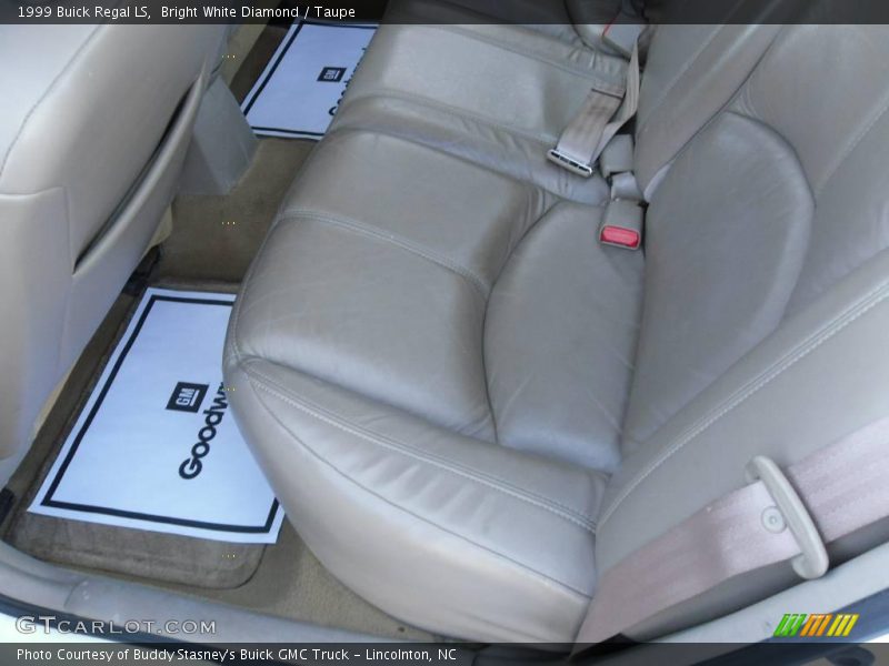 Bright White Diamond / Taupe 1999 Buick Regal LS